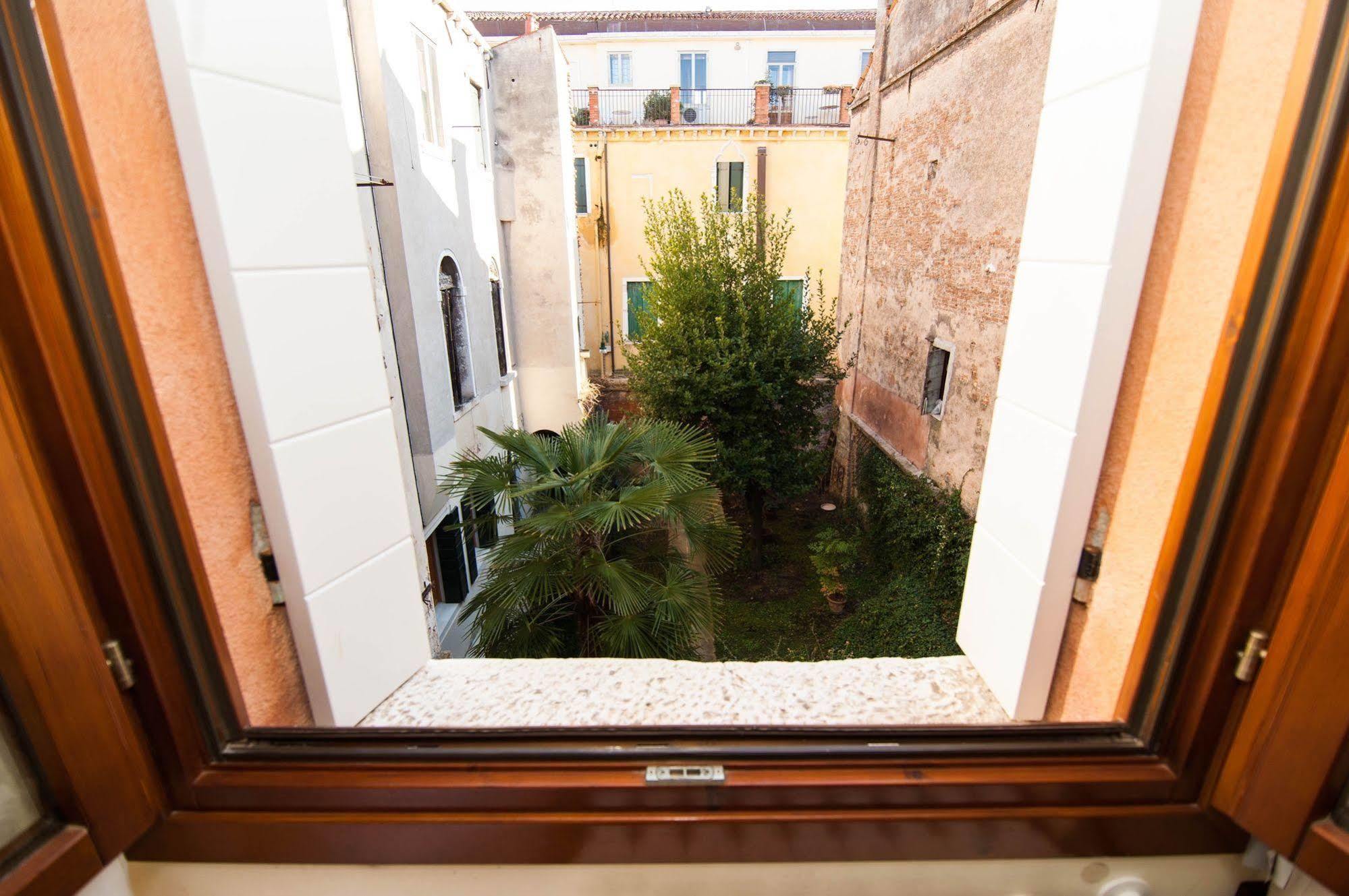 3749 Pontechiodo Veneza Exterior foto