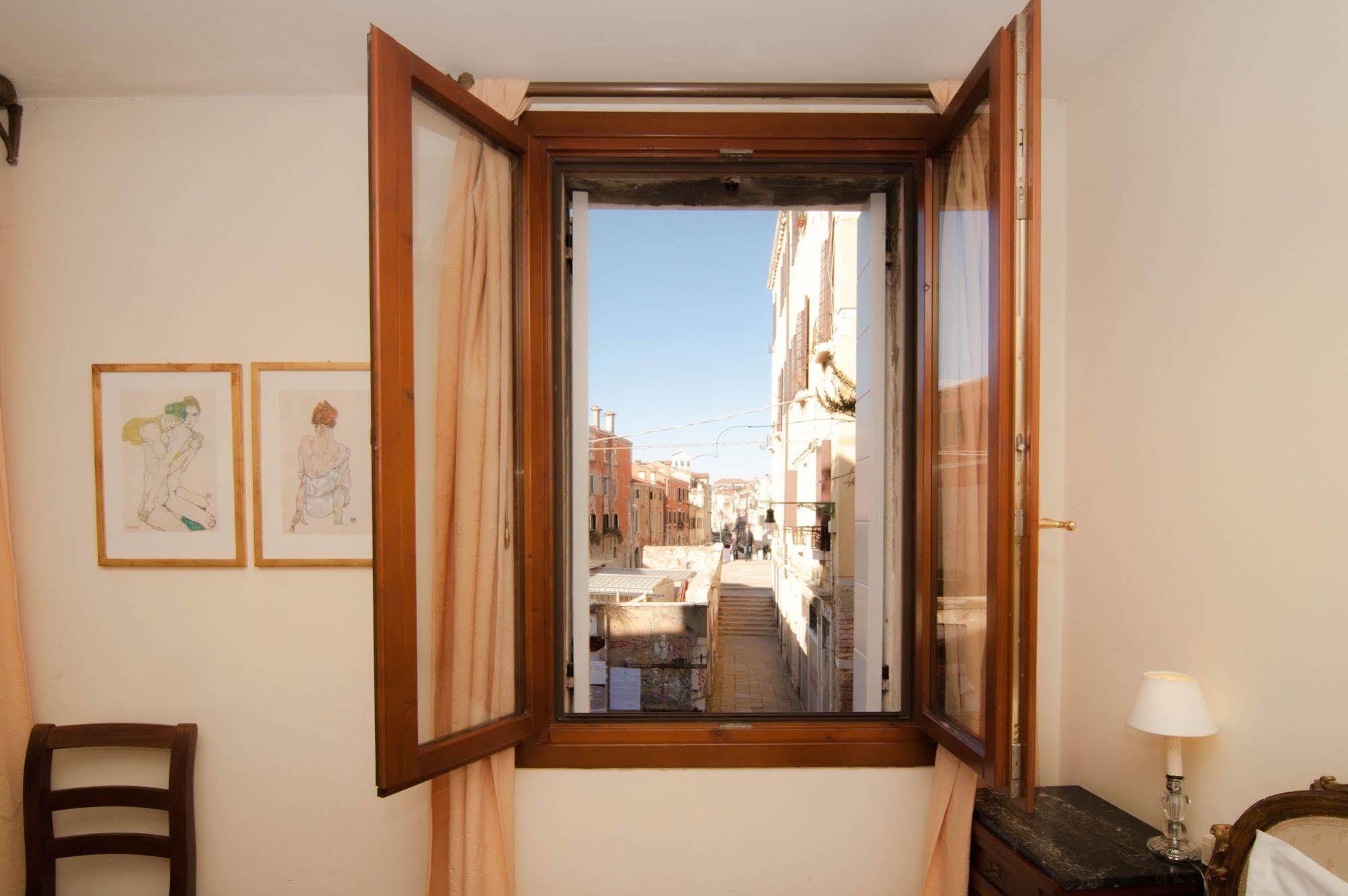 3749 Pontechiodo Veneza Exterior foto